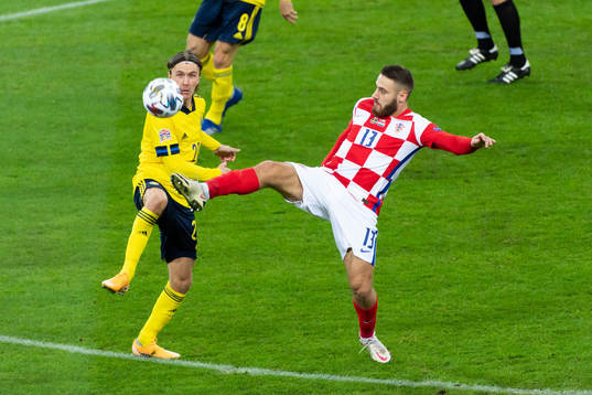 Kristoffer Olsson of Sweden and Nikola Vlasic of Croatia