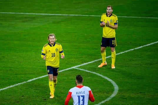 Emil Forsberg and Dejan Kulusevski of Sweden