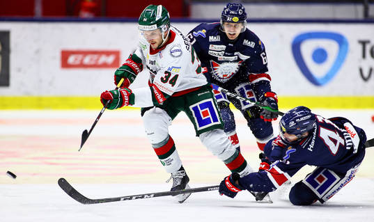 Frölundas Theodor Lennström och Linköpings Broc Little