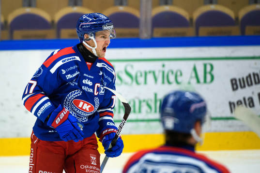 Oskarshamns Jonas Engström jublar
