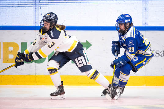 s Mira Jungåker och Leksands Saana Valkama