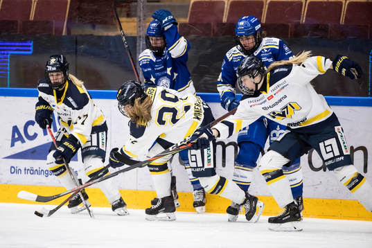 HV71s Anna Borgqvist och Felizia Wikner-Zeinkiewicz och