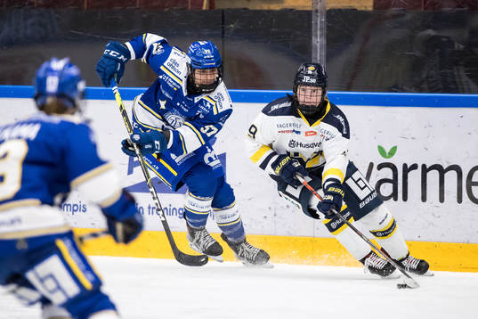 Leksands Amanda Butterfield och HV71s Jenna Raunio