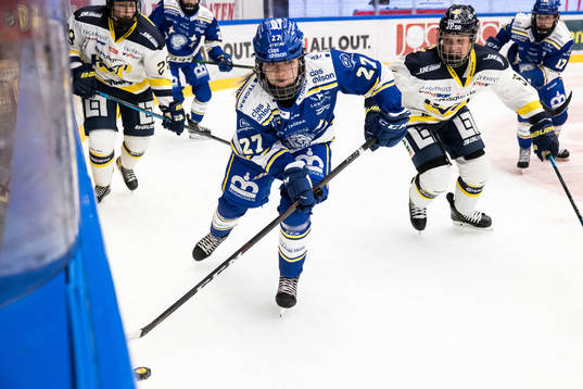 Leksands Madelen Brandt och HV71s Jenna Raunio