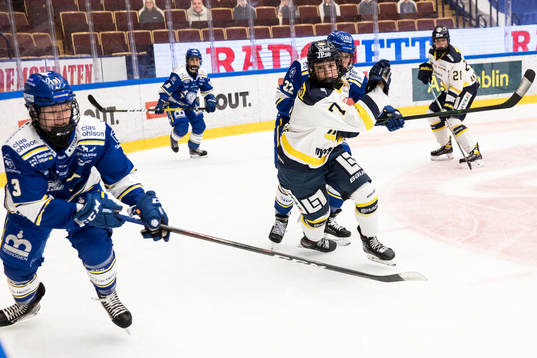 Leksands Agnez Svensson och HV71s Thea Johansson