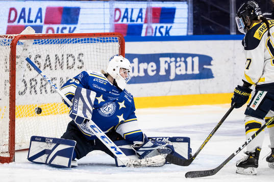 Leksands målvakt Amanda Johansson och HV71s Danielle Stone