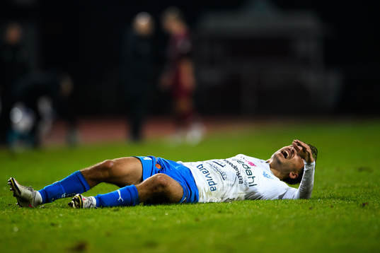 Värnamos Edvin Becirovic har ont