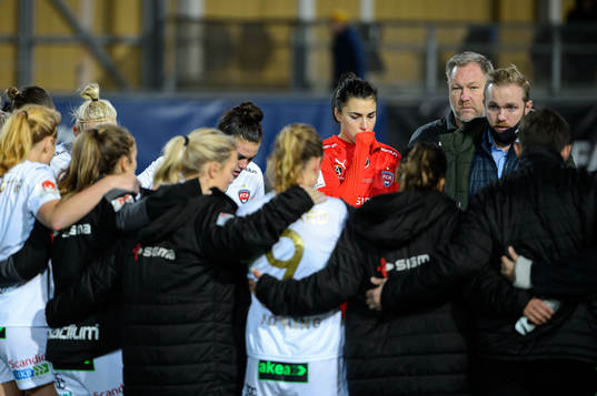 Rosengårds målvakt Zecira Musovic deppar
