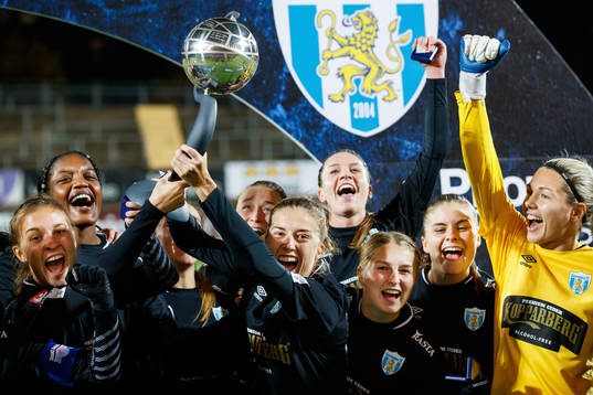 Göteborgs Julia Zigiotti Olme , Filippa Angeldal och