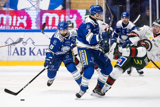 Leksands Otto Paajanen och August Berg och Frölundas