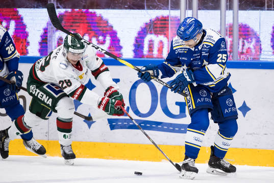 Frölundas Johan Sundström och Leksands Carter Camper