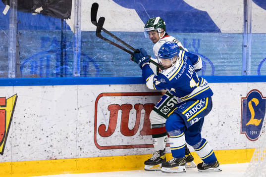 Leksands Oskar Lang och Frölundas Nicklas Lasu