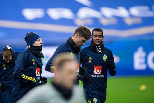 Victor Nilsson Lindelöf and Alexander Isak of the Swedish