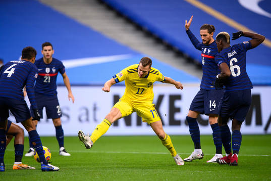 Viktor Claesson of Sweden scores the 0-1 goal