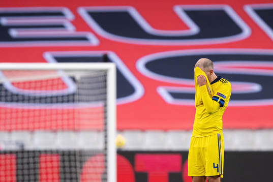 Marcus Danielson of Sweden looks dejected