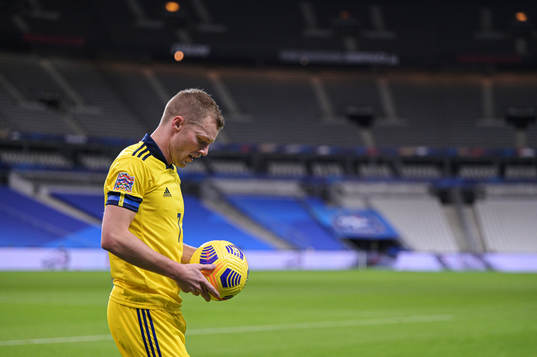 Sebastian Larsson of Sweden