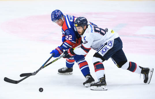 Oskarshamns John Dahlström och Linköpings Oula Palveunder