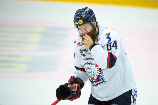 Linköpings Jimmy Andersson har ont