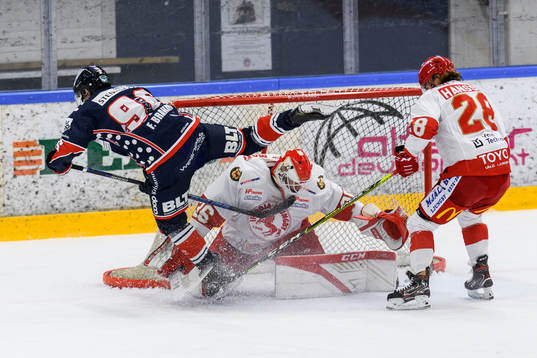 Trojas målvakt Wictor Ragnevall och Mörrums Filip Brahm