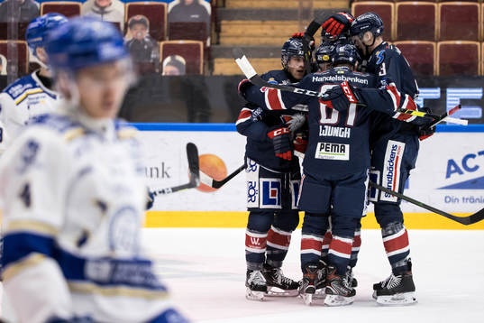 Linköpings Patrik Lundh jublar
