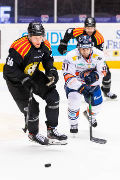 Brynäs Linus Ölund och Växjös Andrew Calof