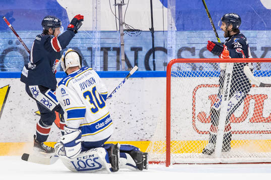 Linköpings Henrik Törnqvist jublar