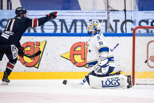Linköpings Henrik Törnqvist jublar