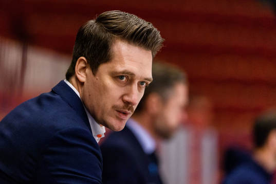 Växjös tränare Sam Hallam