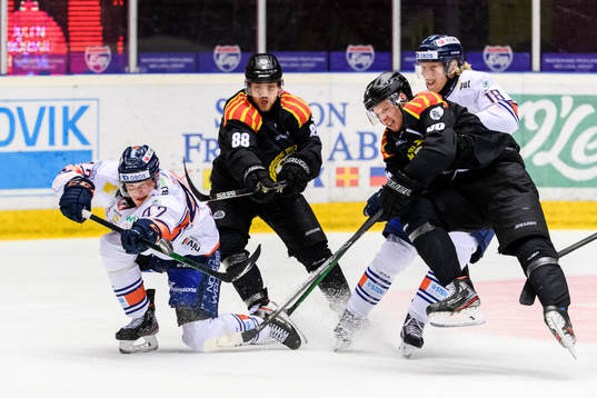 Växjös Teemu Eronen och Brynäs Linus Ölund