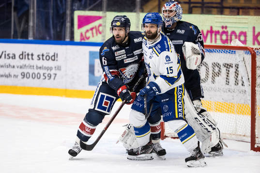 Linköpings Jonas Holös och Leksands Otto Paajanen