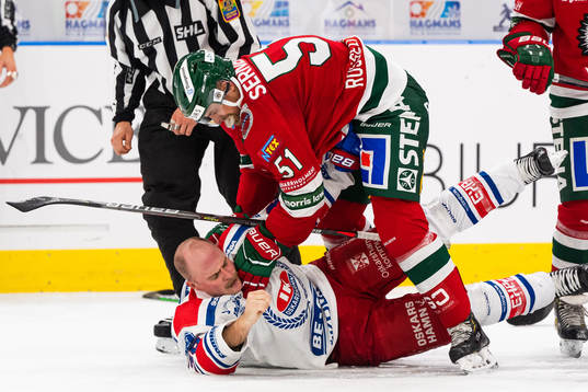 Bråk mellan Frölundas Mats Rosseli Olsen och Oskarshamns