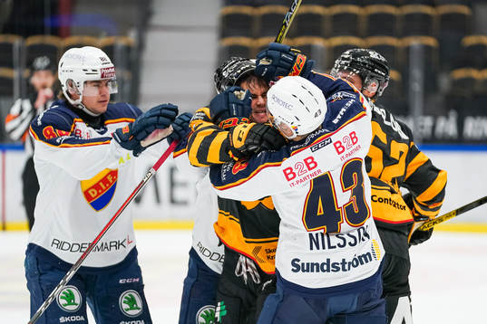 Skellefteås Darren Nowick och Djurgårdens Tom Nilsson
