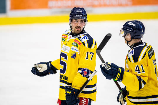 Södertäljes Evan Bouchard och Alexander Falk