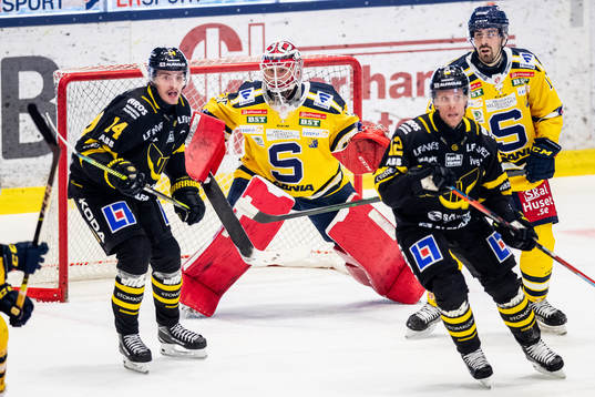 Södertäljes målvakt Filip Gustavsson
