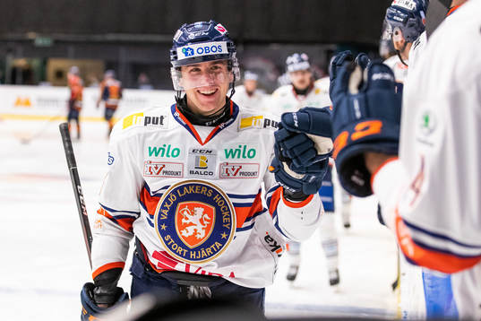 Växjös Jack Drury jublar