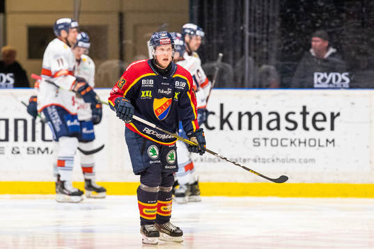 Djurgårdens Kalle Östman deppar