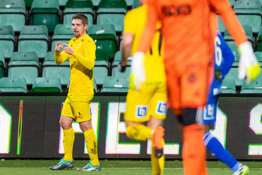 Halmstads Mikael Boman jublar