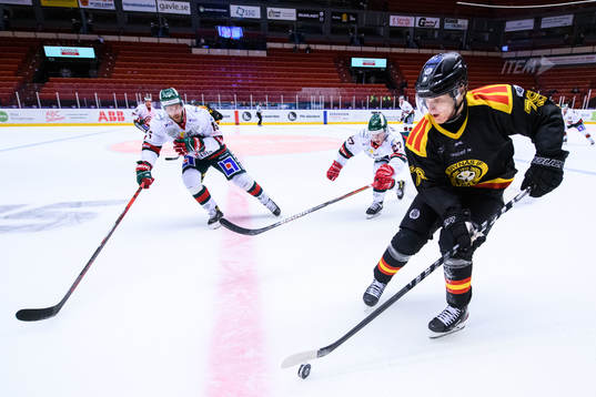 Frölundas Anders Grönlund och Brynäs Daniel Mannberg
