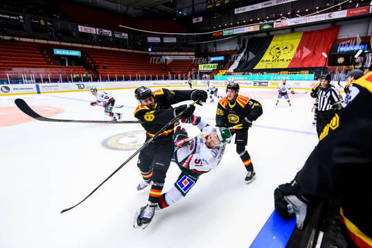 Brynäs Jaedon Descheneau och Frölundas Mats Rosseli Olsen