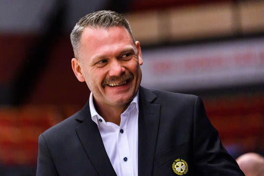Brynäs assisterande tränare Mikael Holmqvist