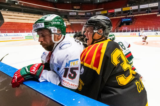 Frölundas Anders Grönlund tilldelas matchstraff