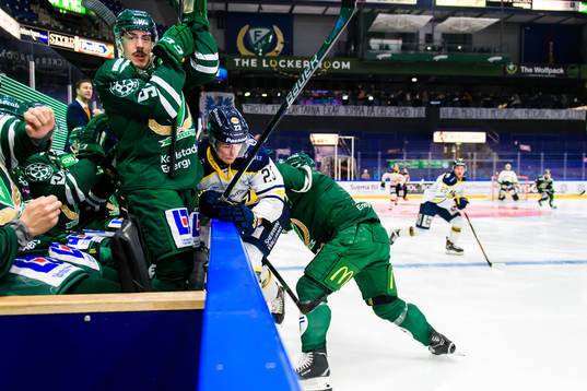 s Lias Andersson och Färjestads Jens Westin