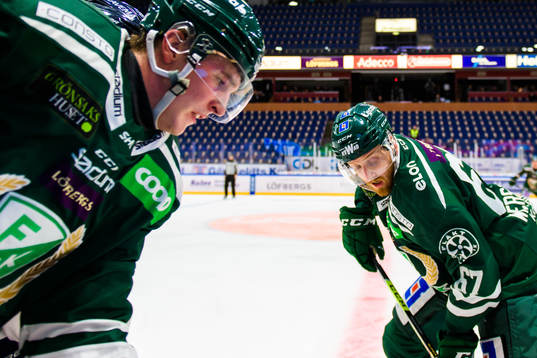 Färjestads Oskar Bäck och Pontus Widerström