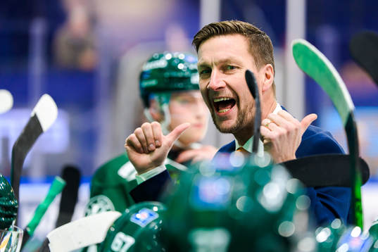 Färjestads huvudtränare Johan Pennerborn