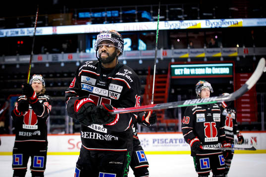 Örebros Daniel Muzito Bagenda  jublar