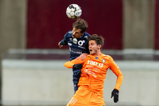 Degerfors Sebastian Olsson och AFC Eskilstunas Wilhelm