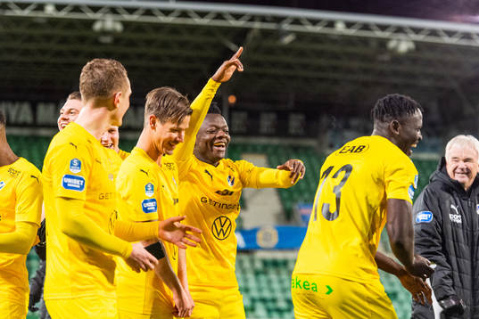 Halmstads spelare jublar