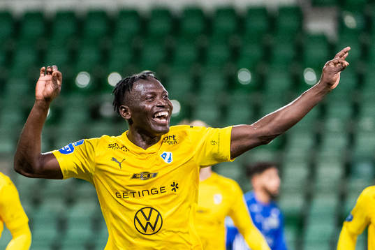 Halmstads Alhassan A Haestad Kamara jublar