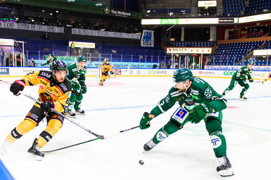 Luleås Chris Desousa och Färjestads Jens Westin