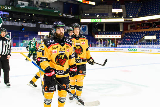Luleås Jack Connolly jublar